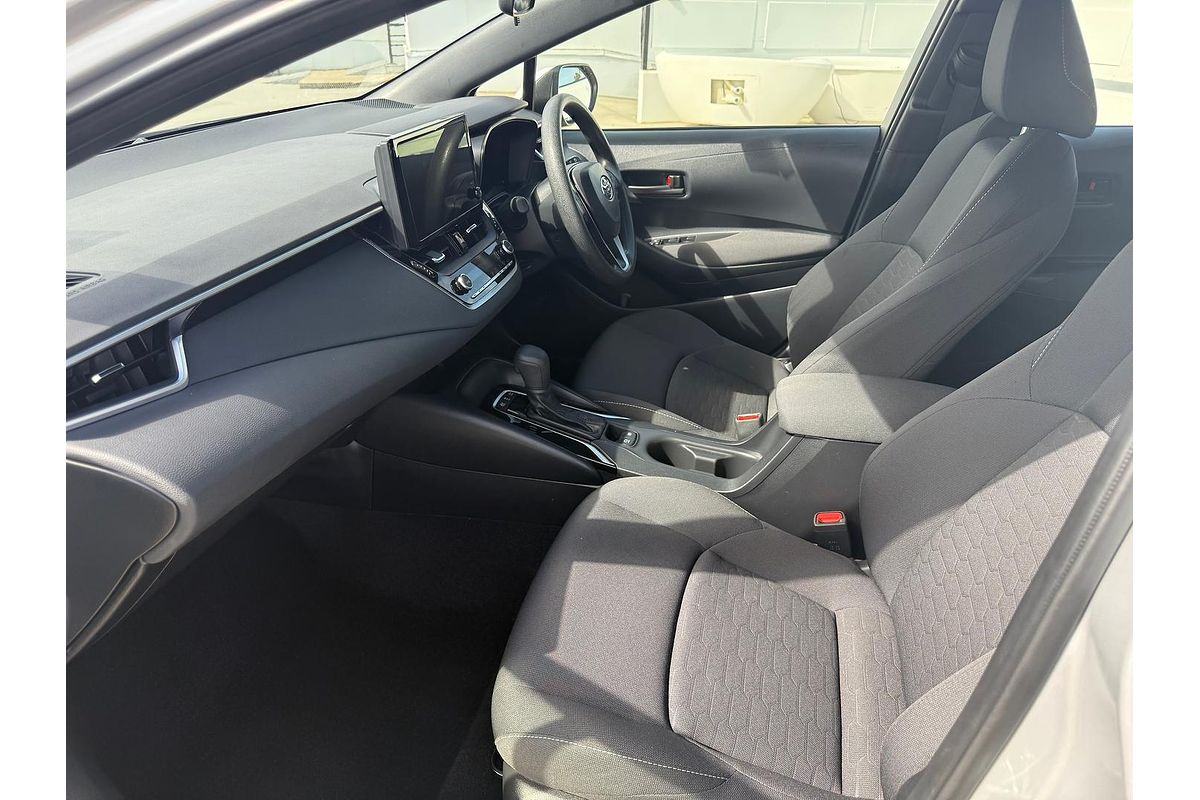 2022 Toyota Corolla Ascent Sport Hybrid ZWE211R