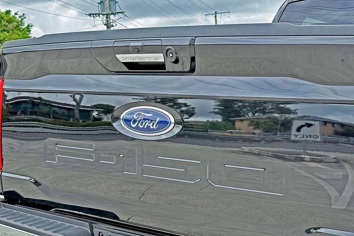 2023 Ford F-150 Lariat 4X4 SWB