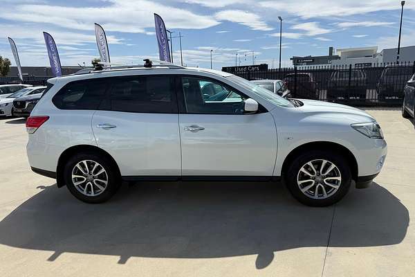 2016 Nissan Pathfinder ST R52