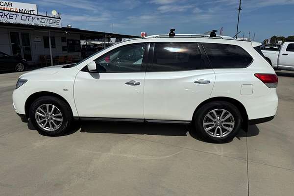 2016 Nissan Pathfinder ST R52