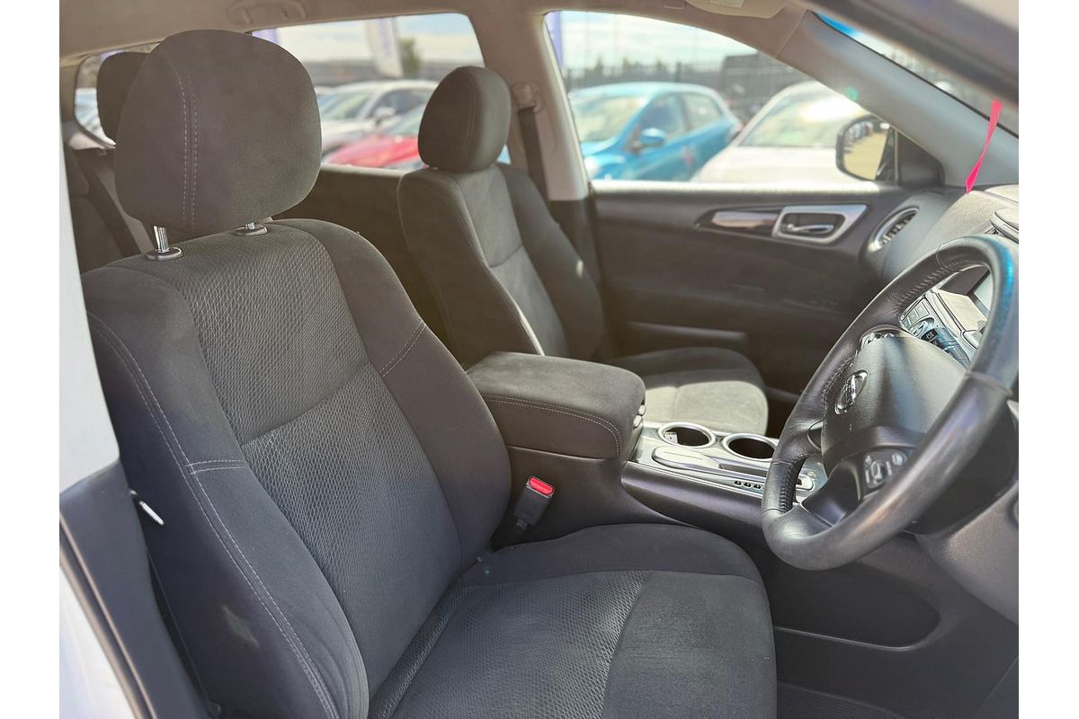 2016 Nissan Pathfinder ST R52