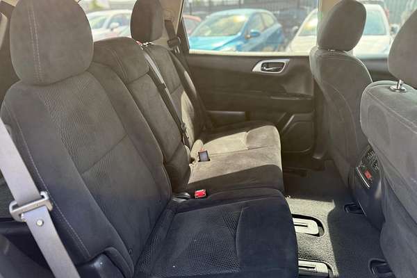 2016 Nissan Pathfinder ST R52