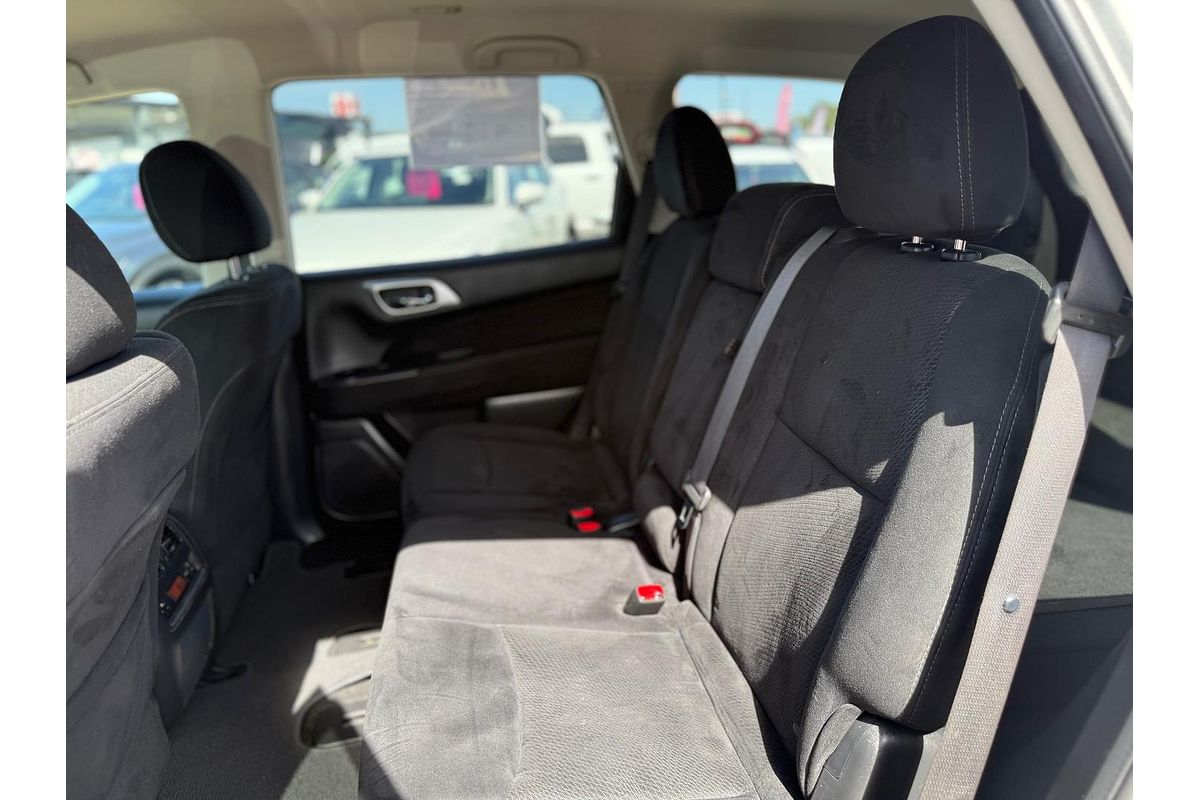 2016 Nissan Pathfinder ST R52