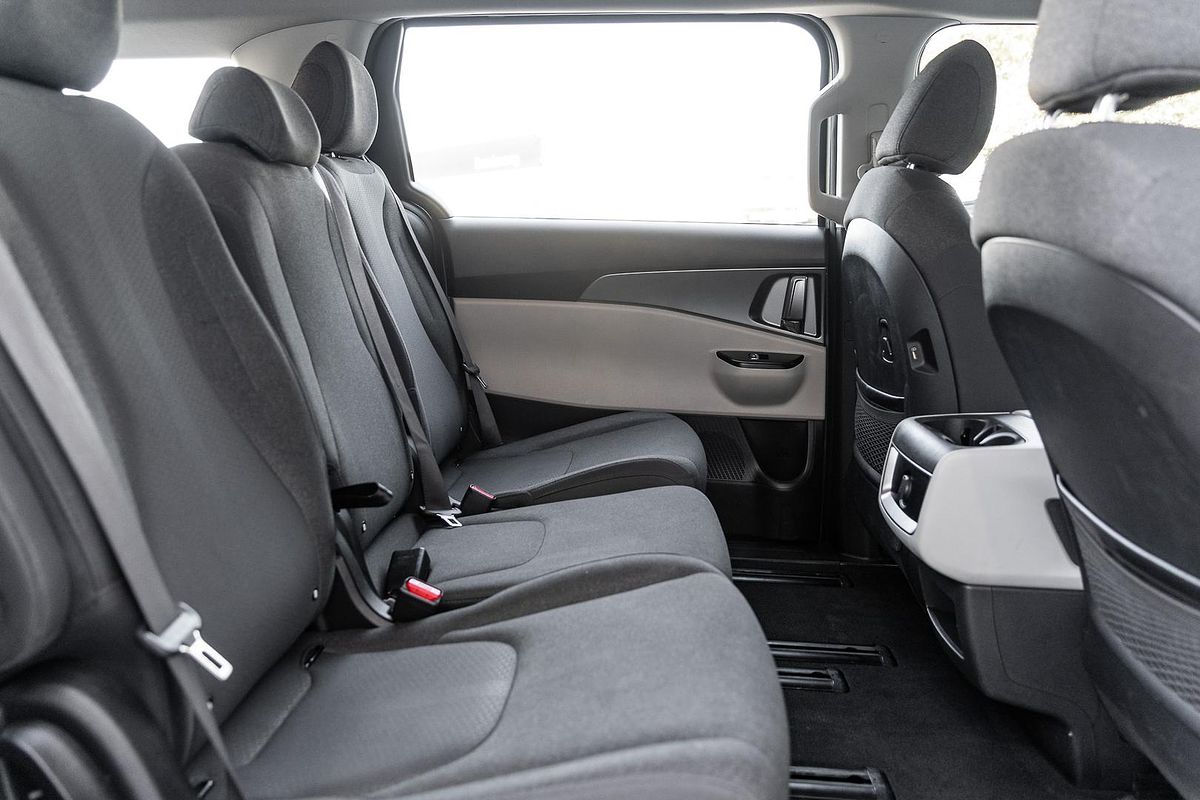 2022 Kia Carnival S KA4