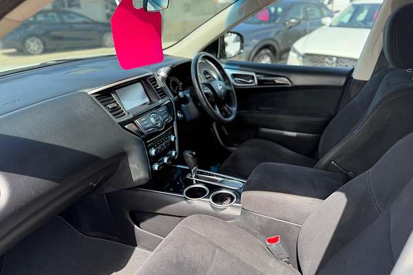 2016 Nissan Pathfinder ST R52