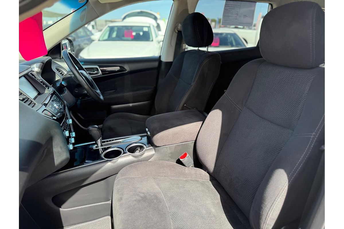 2016 Nissan Pathfinder ST R52