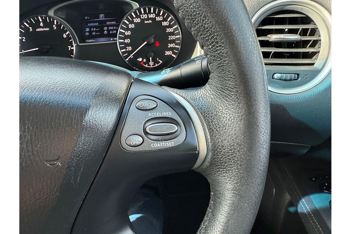 2016 Nissan Pathfinder ST R52