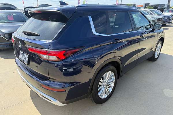 2023 Mitsubishi Outlander ES ZM