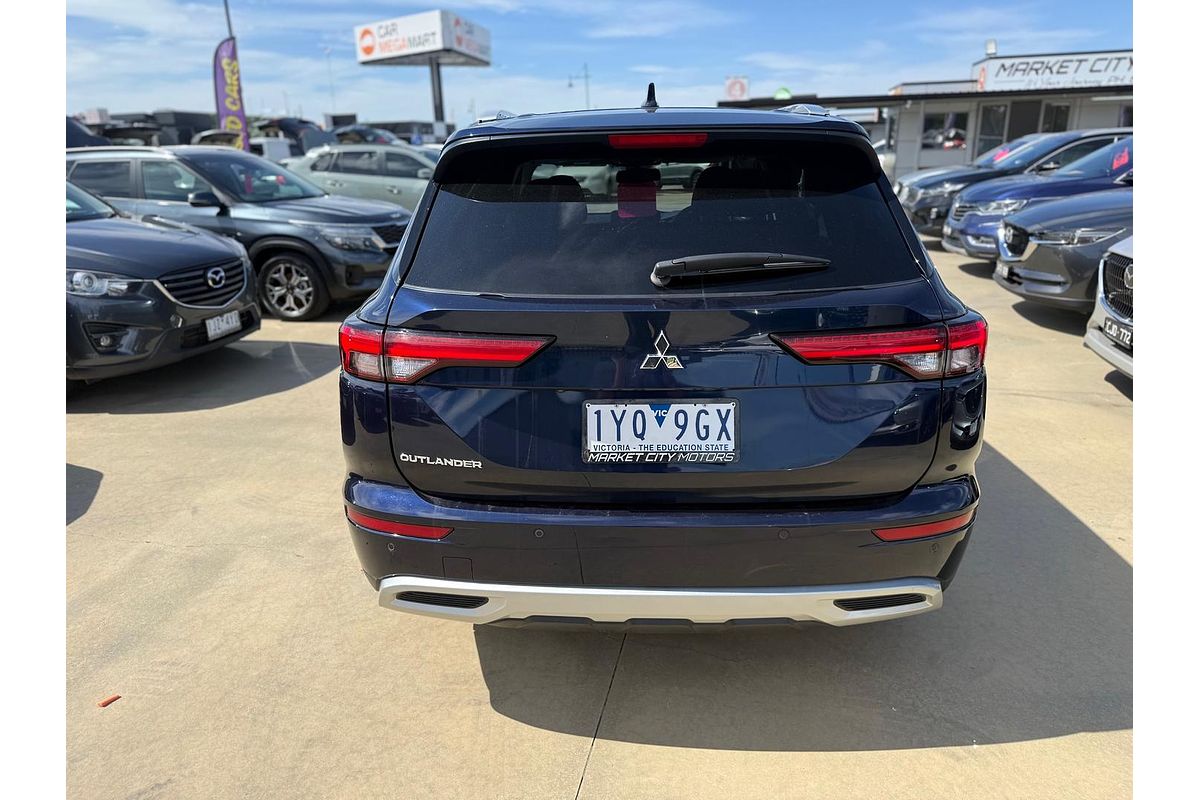 2023 Mitsubishi Outlander ES ZM