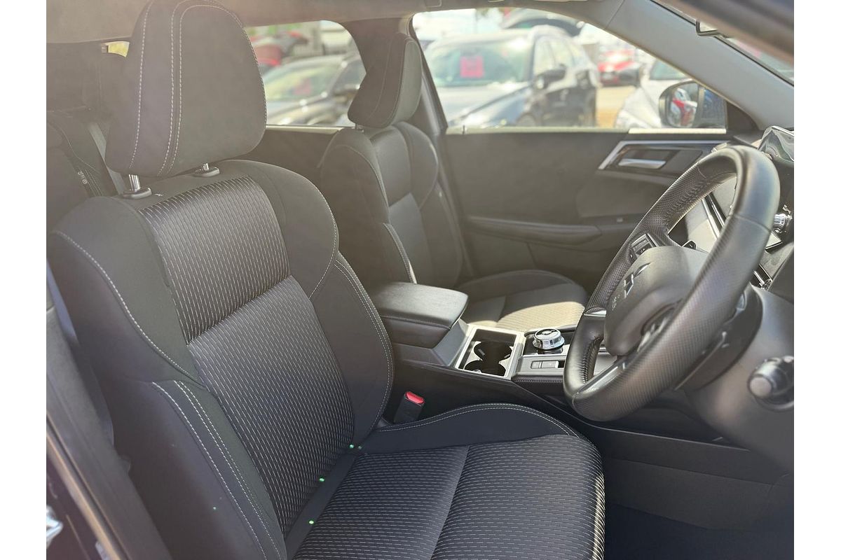 2023 Mitsubishi Outlander ES ZM