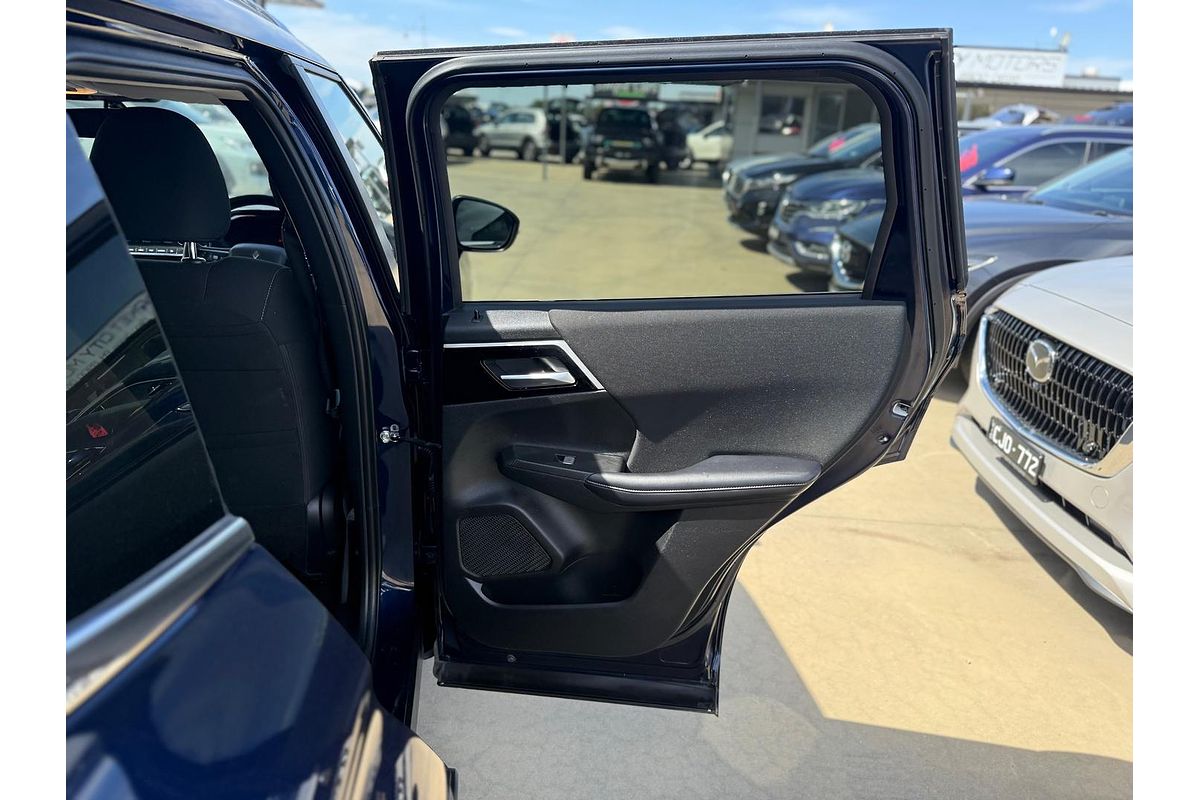2023 Mitsubishi Outlander ES ZM