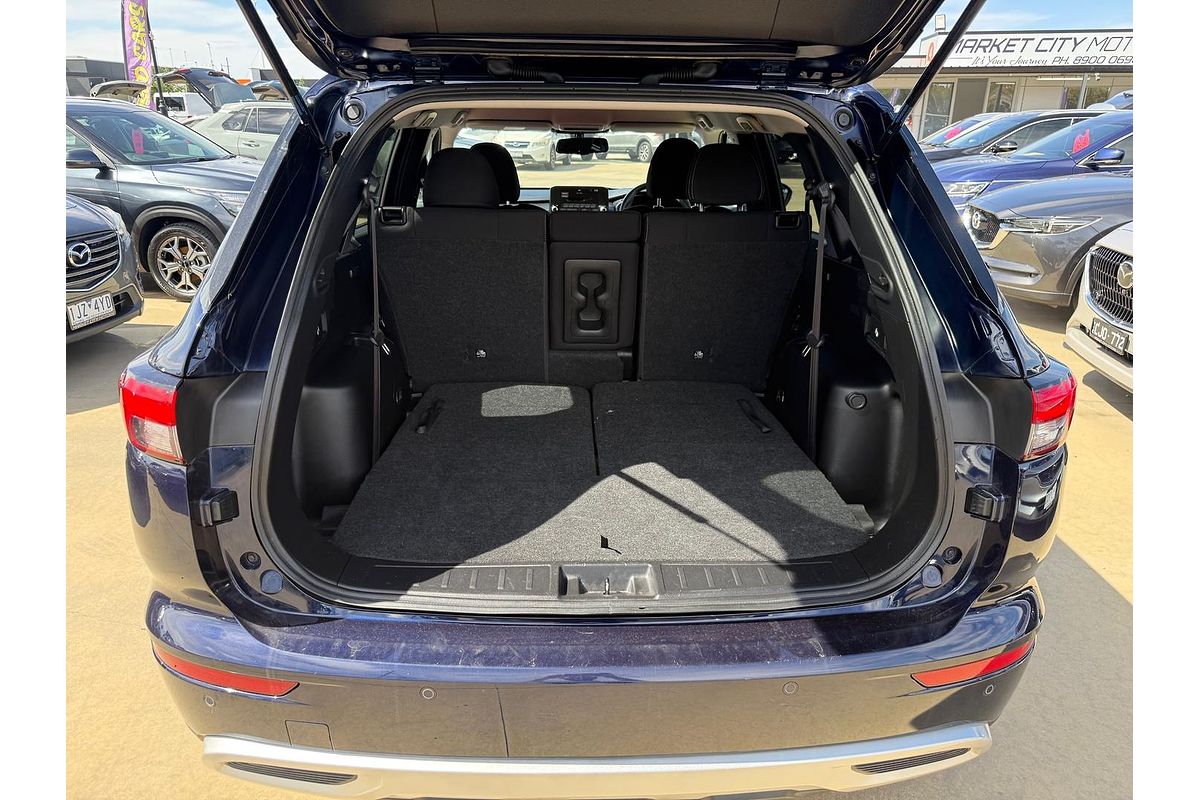2023 Mitsubishi Outlander ES ZM