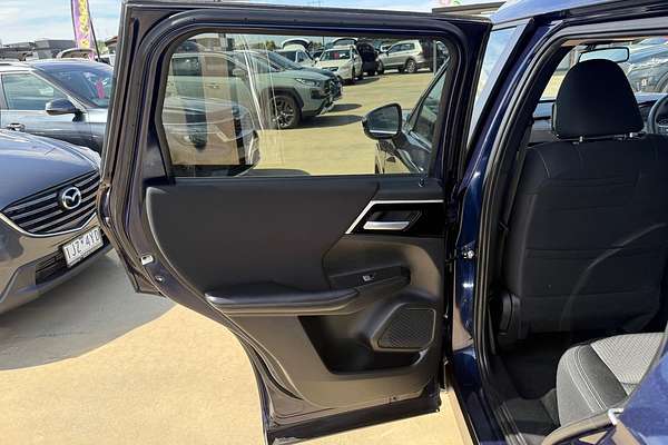 2023 Mitsubishi Outlander ES ZM