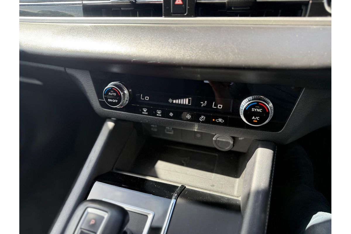 2023 Mitsubishi Outlander ES ZM