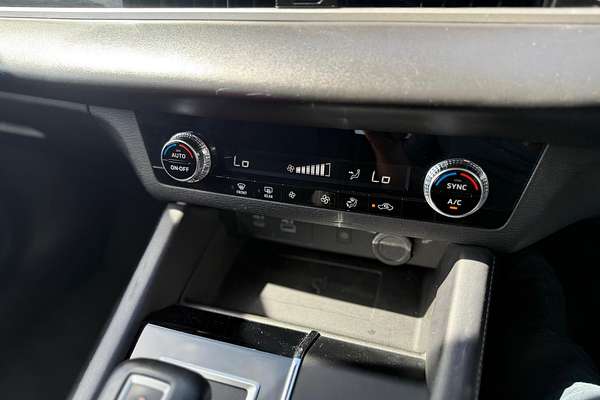 2023 Mitsubishi Outlander ES ZM