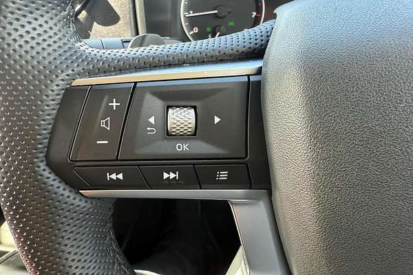 2023 Mitsubishi Outlander ES ZM