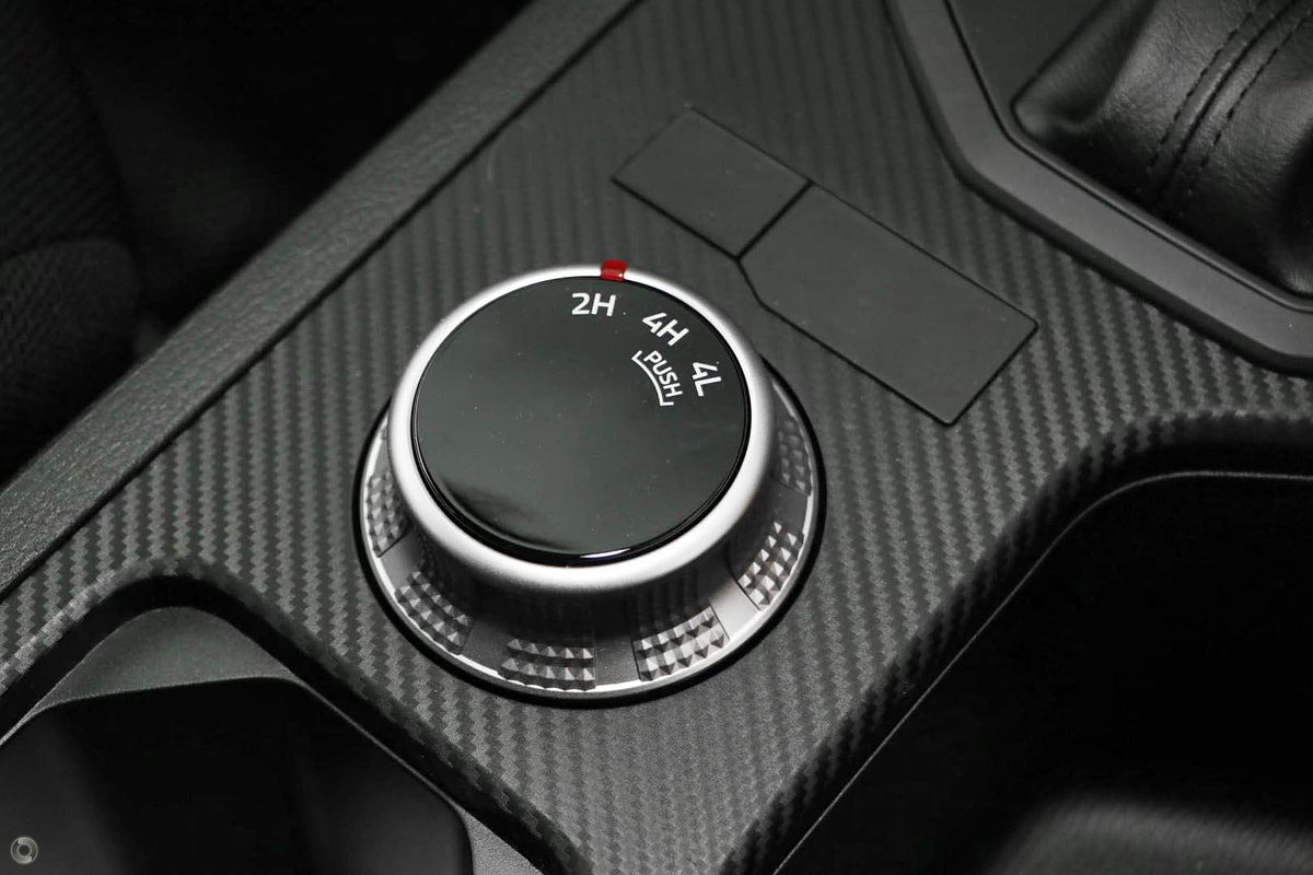 2024 Mitsubishi Triton GLX MV 4X4