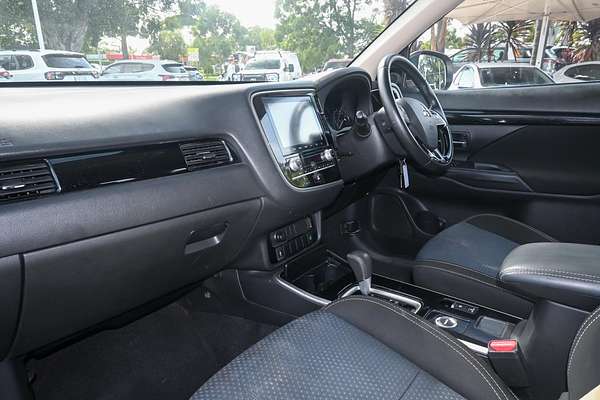 2020 Mitsubishi Outlander ES ZL