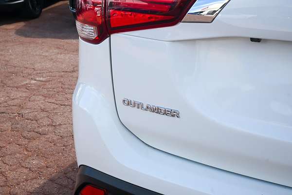 2020 Mitsubishi Outlander ES ZL