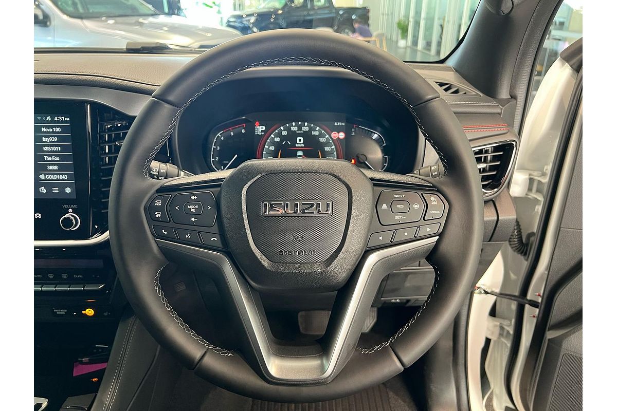 2025 Isuzu MU-X X-TERRAIN