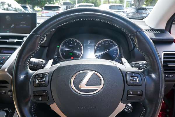 2017 Lexus NX NX300h Luxury AYZ10R