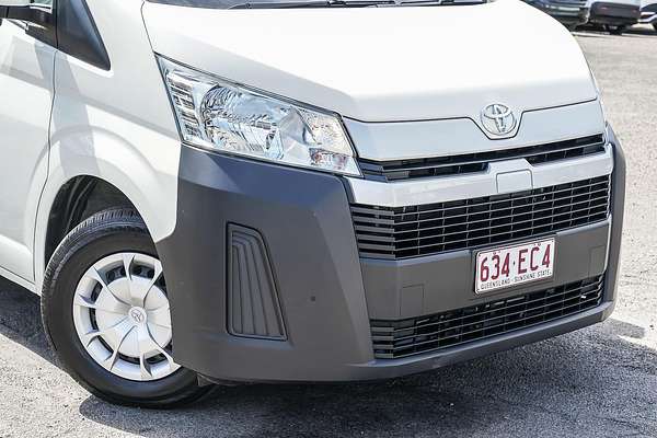 2022 Toyota Hiace Commuter GDH322R