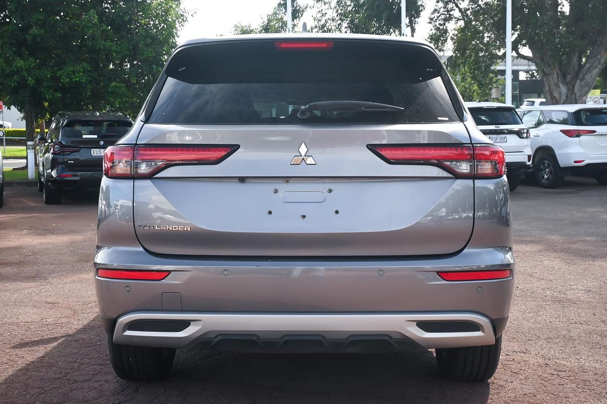 2022 Mitsubishi Outlander LS ZM