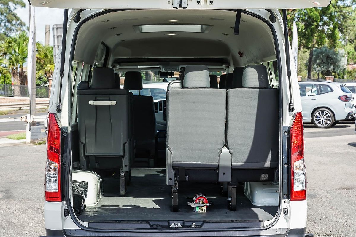 2022 Toyota Hiace Commuter GDH322R