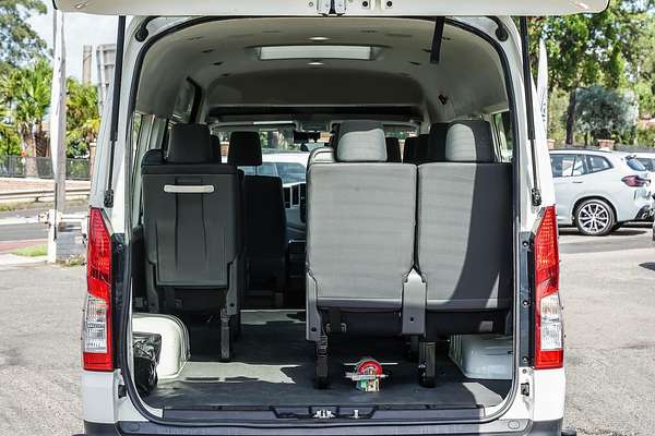 2022 Toyota Hiace Commuter GDH322R
