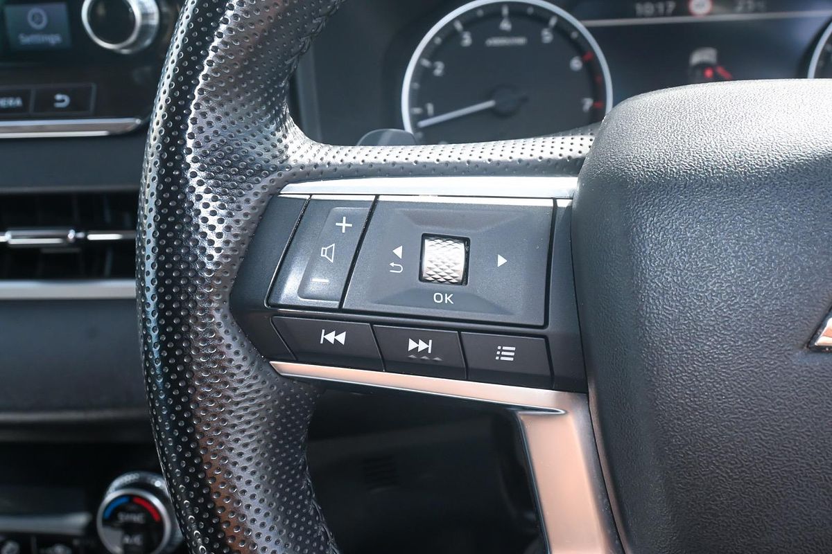 2022 Mitsubishi Outlander LS ZM