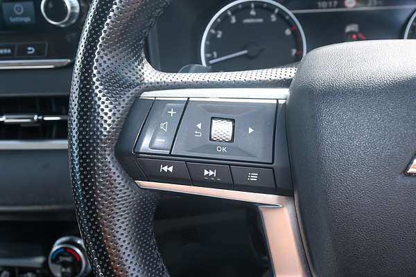 2022 Mitsubishi Outlander LS ZM