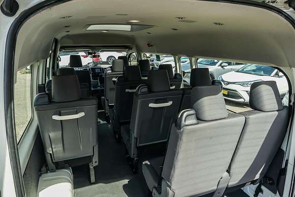 2022 Toyota Hiace Commuter GDH322R