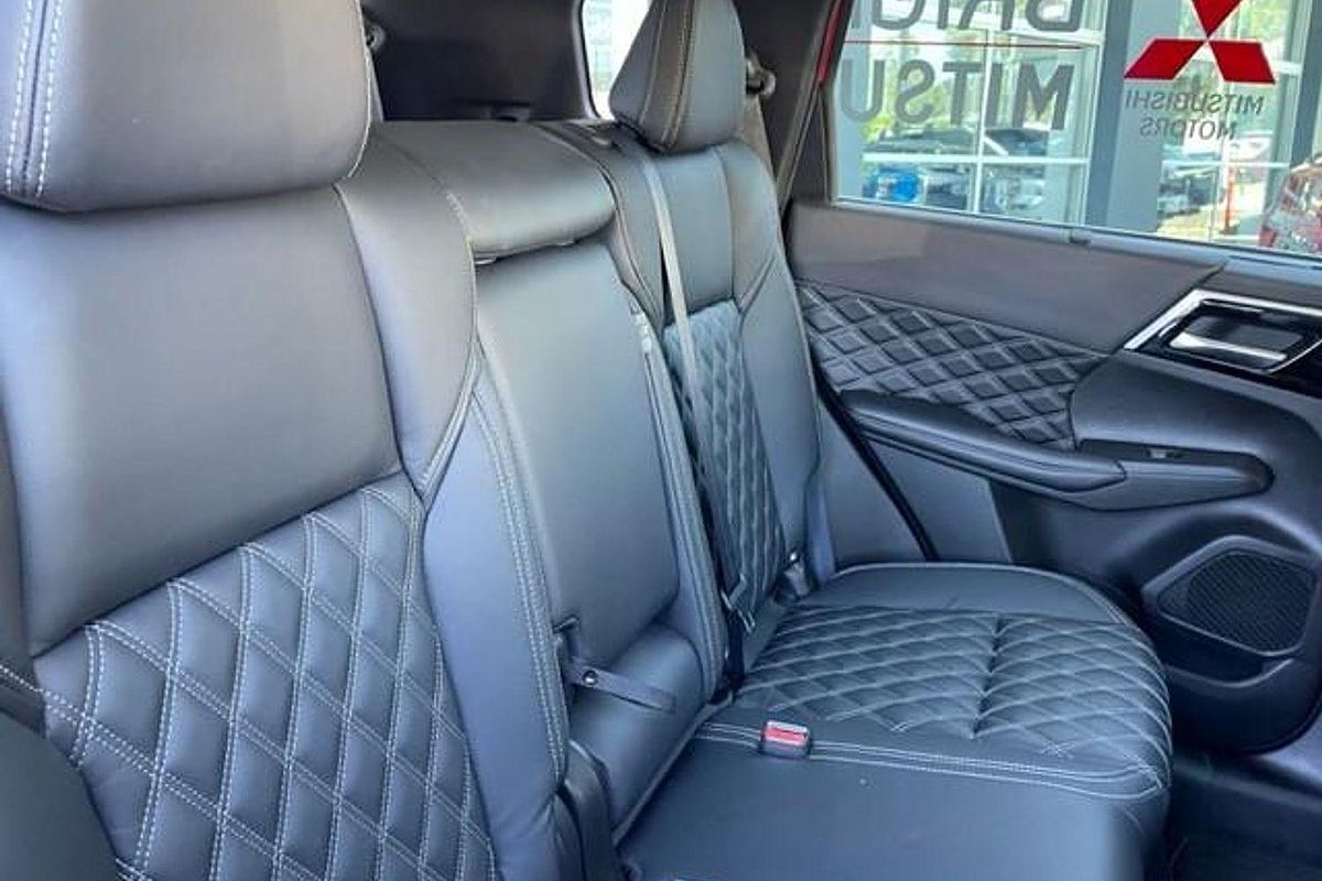 2022 Mitsubishi Outlander PHEV Exceed ZM AWD