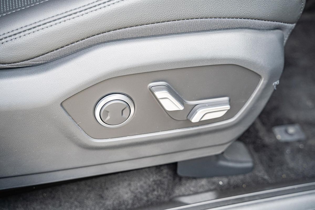 2025 Hyundai Santa Fe Hybrid Elite MX5.V1