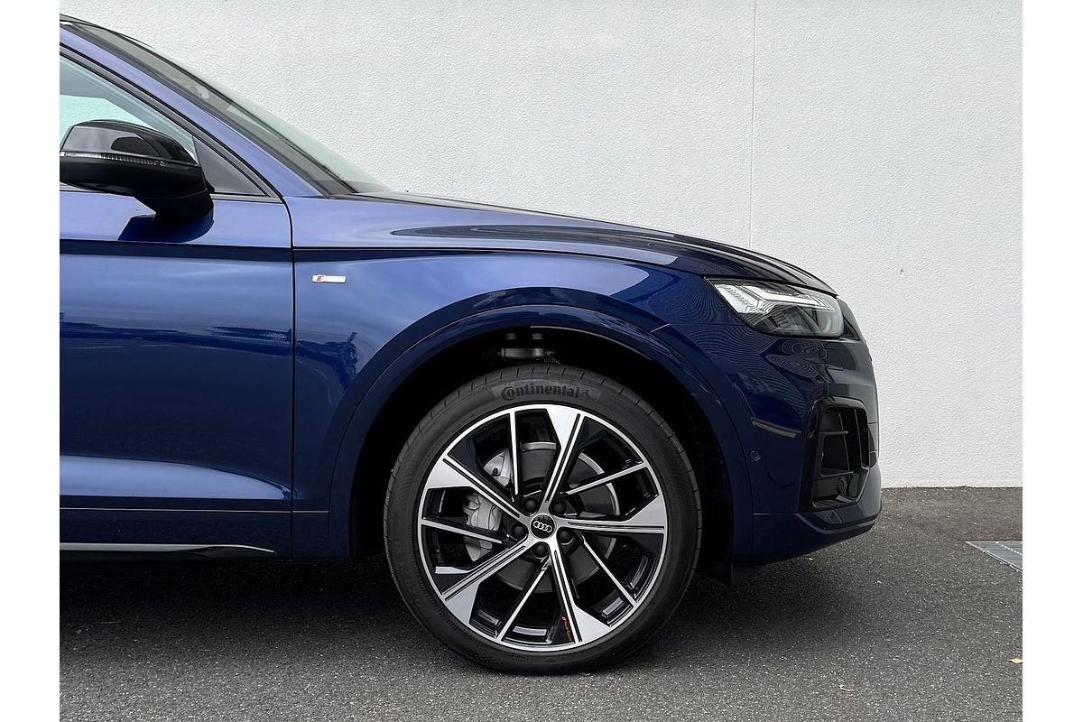 2024 Audi Q5 45 TFSI S Line FY