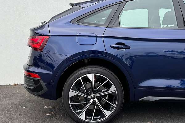 2024 Audi Q5 45 TFSI S Line FY