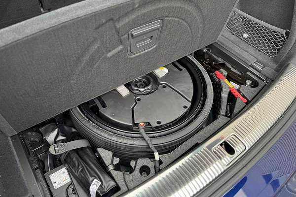 2024 Audi Q5 45 TFSI S Line FY