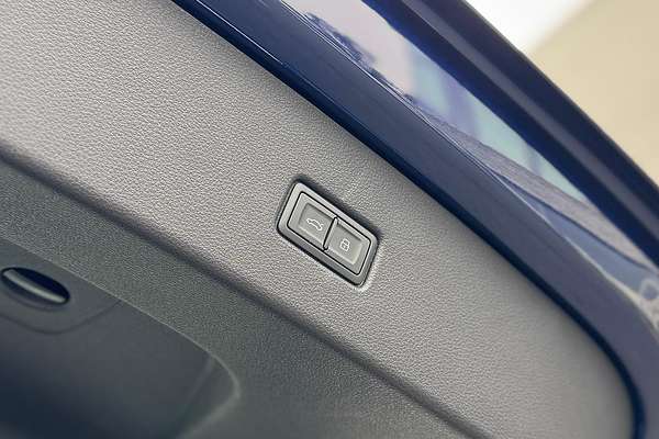 2024 Audi Q5 45 TFSI S Line FY