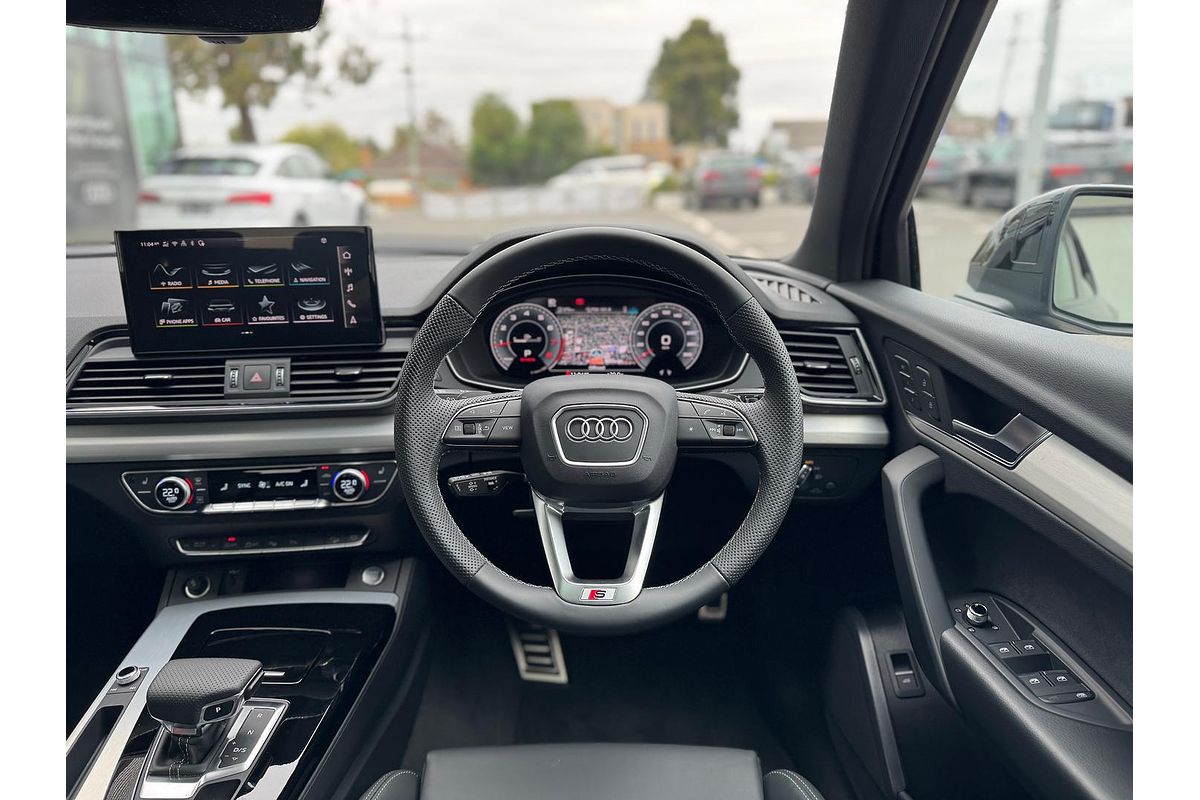2024 Audi Q5 45 TFSI S Line FY