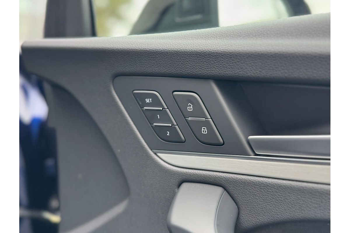 2024 Audi Q5 45 TFSI S Line FY