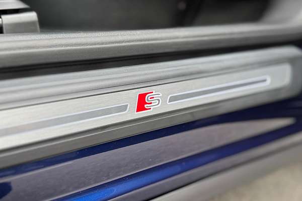 2024 Audi Q5 45 TFSI S Line FY