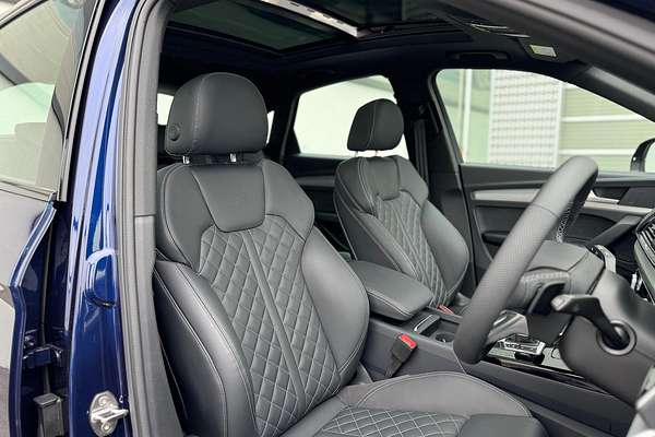 2024 Audi Q5 45 TFSI S Line FY