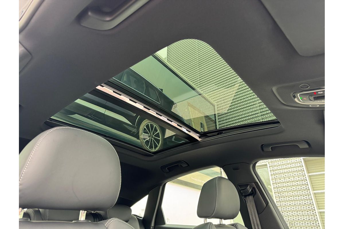 2024 Audi Q5 45 TFSI S Line FY