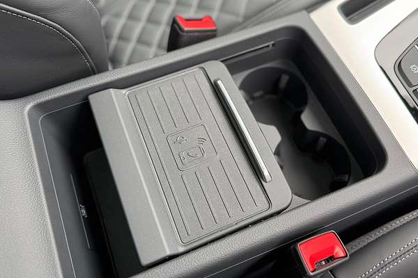 2024 Audi Q5 45 TFSI S Line FY