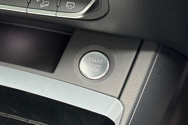 2024 Audi Q5 45 TFSI S Line FY