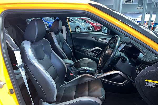 2015 Hyundai Veloster SR Turbo FS4 Series II
