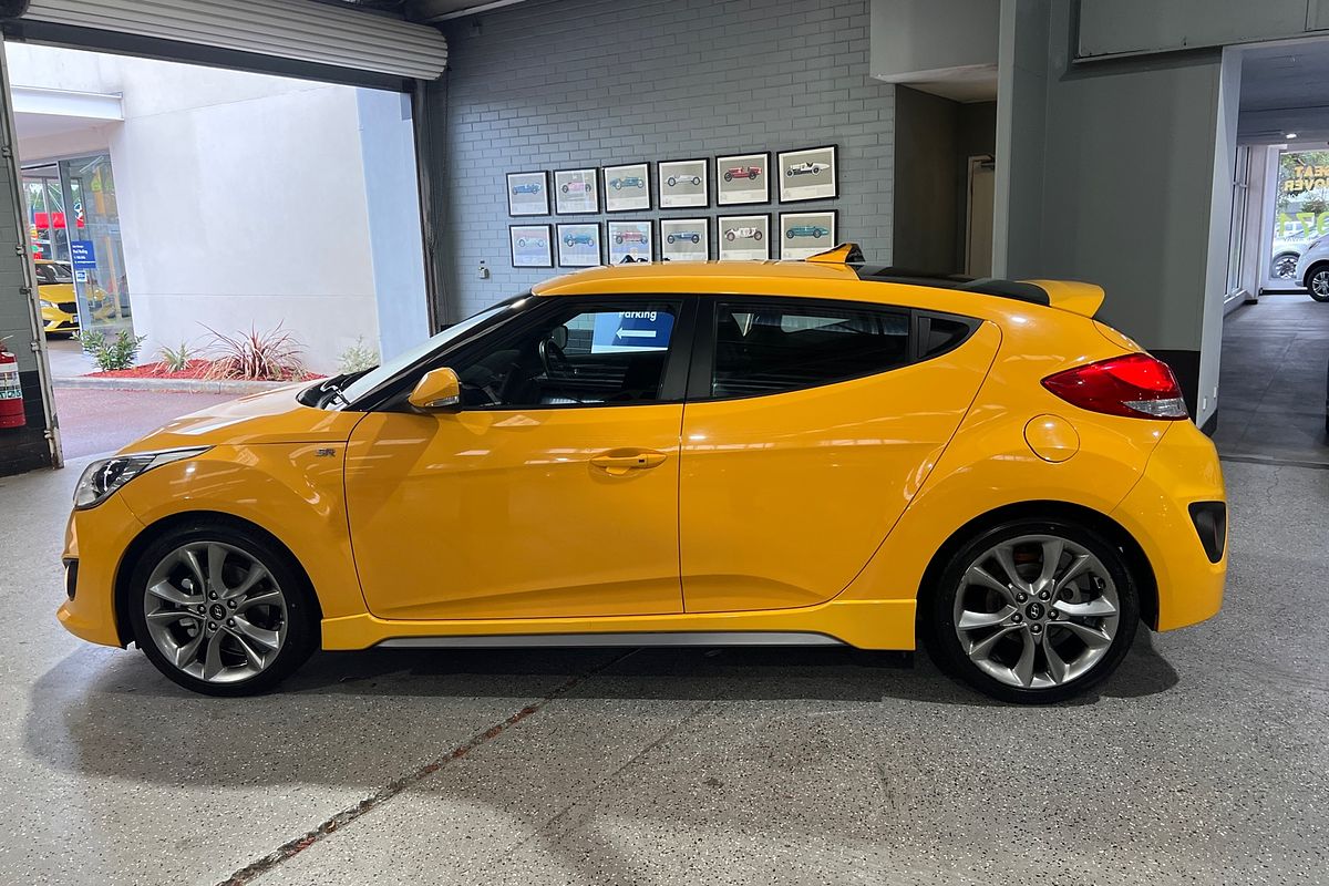 2015 Hyundai Veloster SR Turbo FS4 Series II