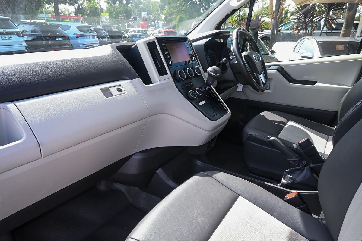 2020 Toyota Hiace Commuter GL GDH322R