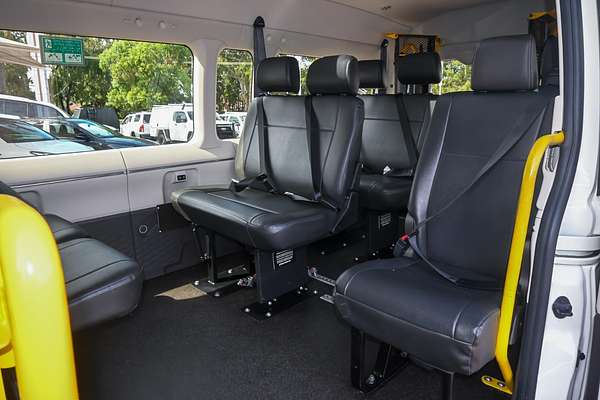 2020 Toyota Hiace Commuter GL GDH322R