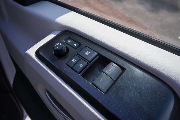 2020 Toyota Hiace Commuter GL GDH322R